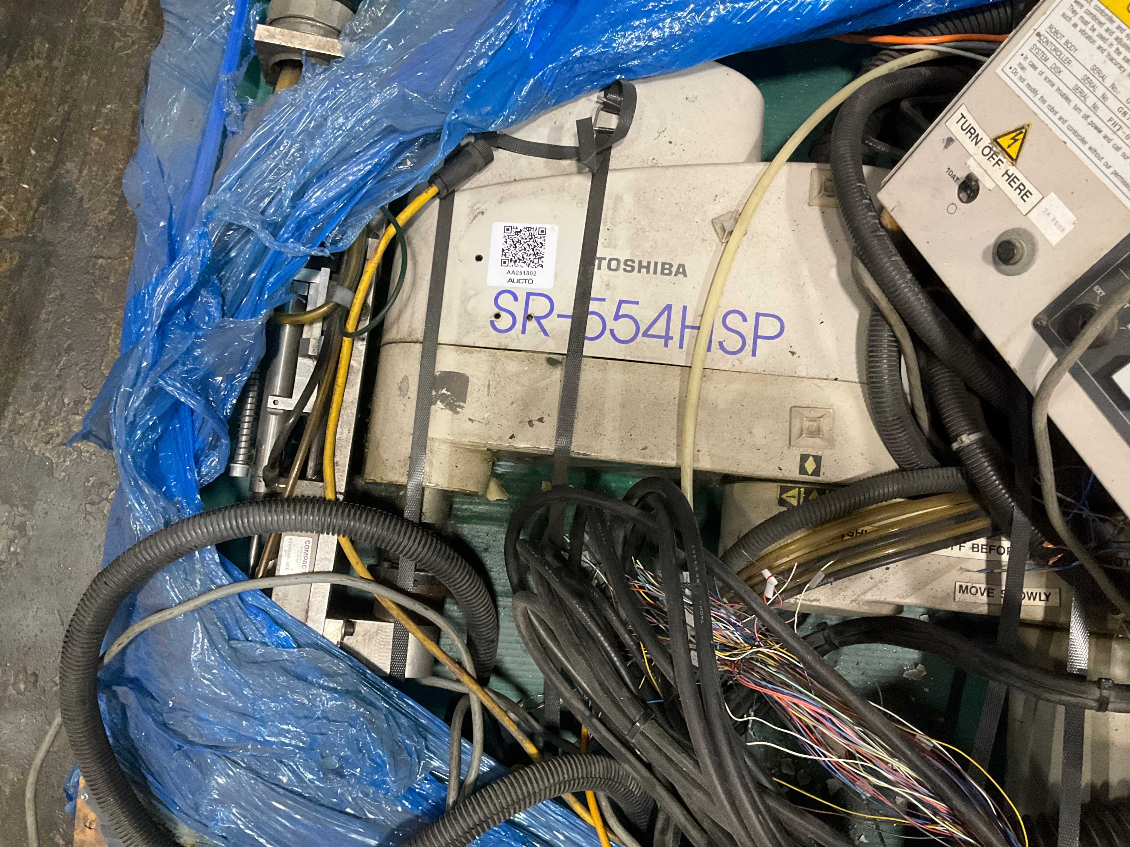 TOSHIBA SR-554HSP ROBOT & CONTROLLER ASSEMBLY - ARTICULATED ROBOTS