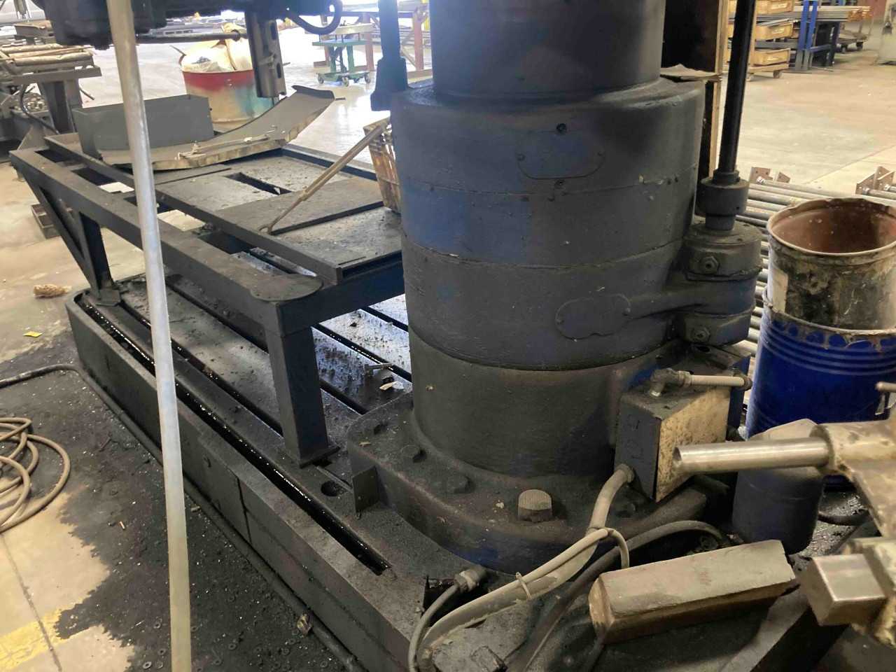 Carlton 8' Arm Radial Drill - RADIAL ARM DRILLING MACHINES
