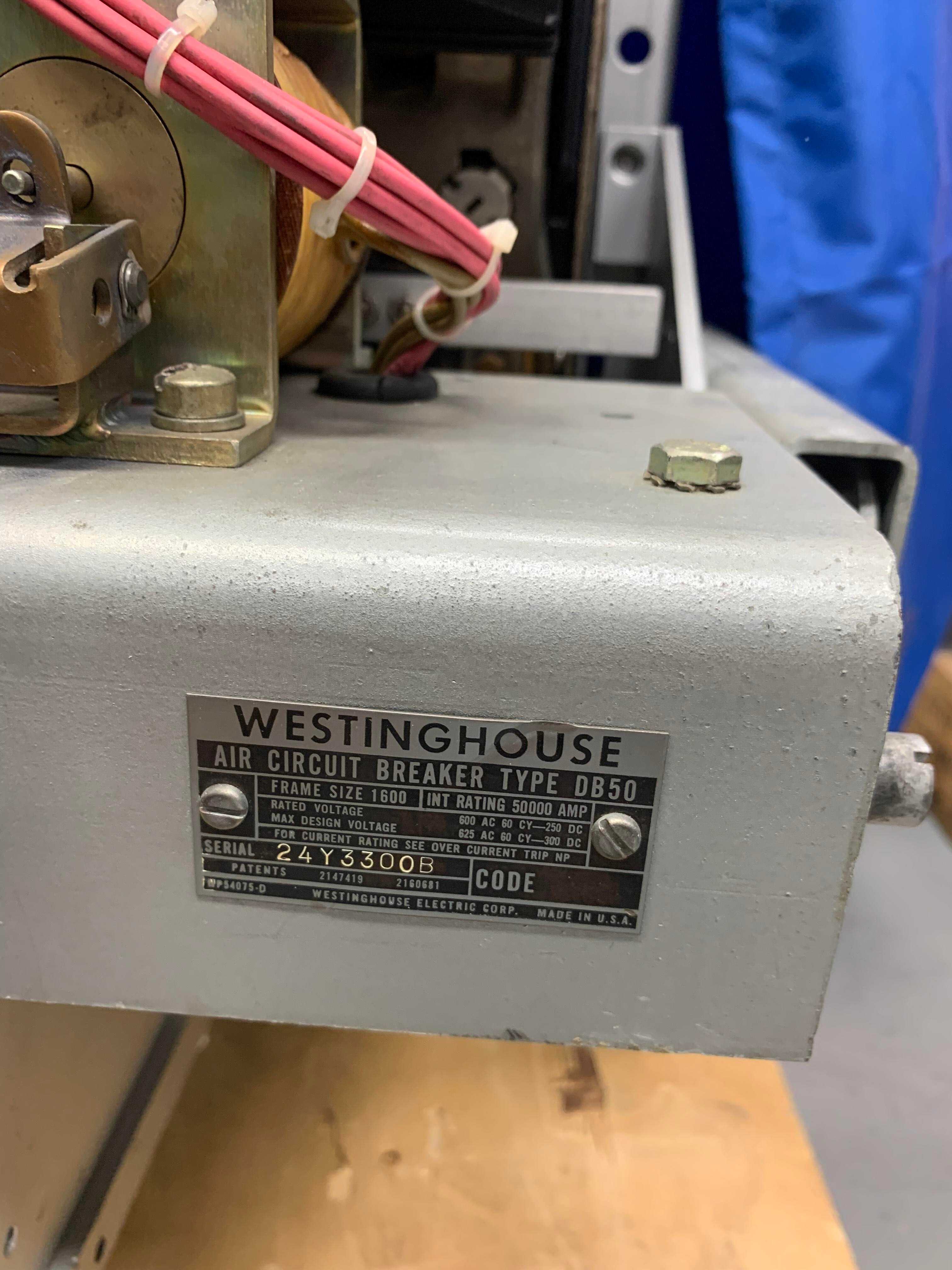 Westinghouse DB50 Air Circuit Breaker - CIRCUIT BREAKERS