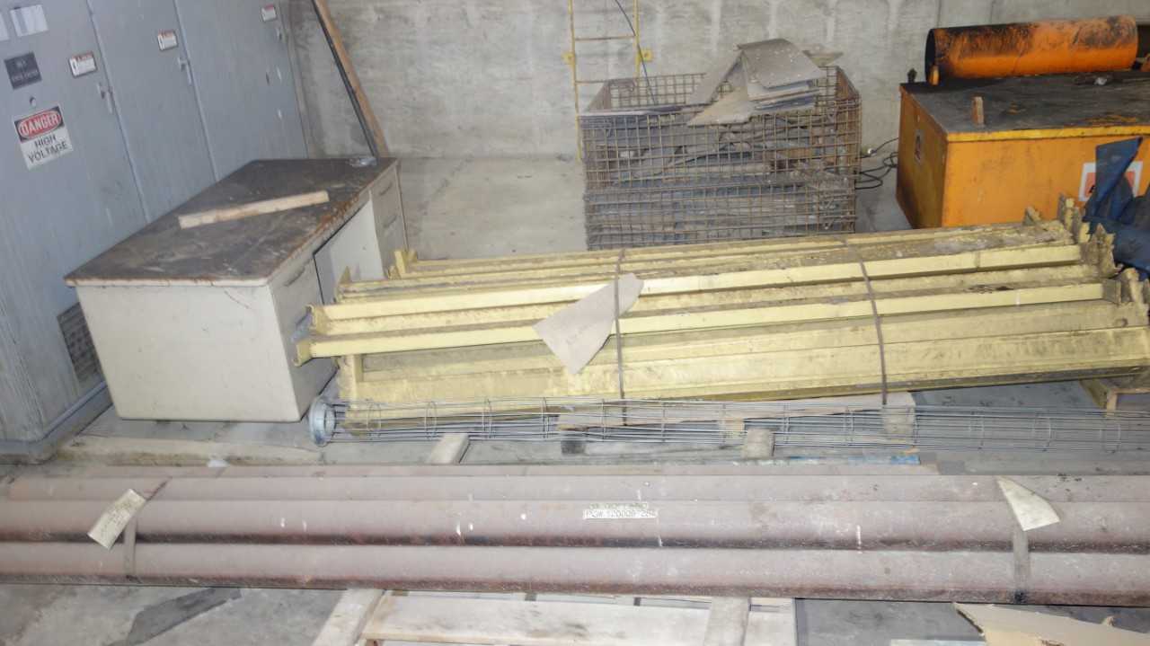 LOT OF ASSORTED STEEL REPLACEMENT PARTS, FLANGES, CHAINS, PUMPS, RACK BEAMS - VALVES