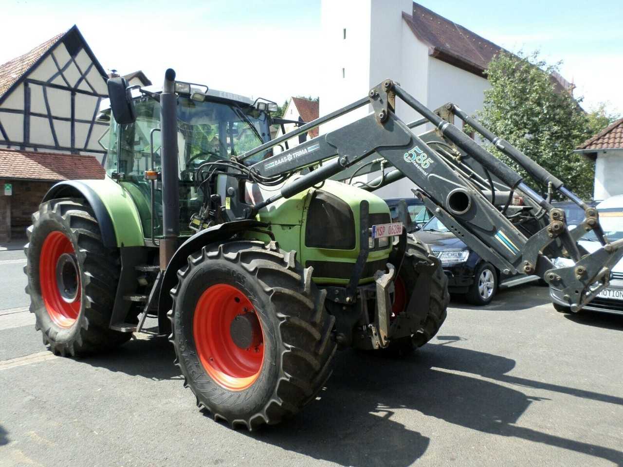 2004 Claas Ares 836 RZ Tractor - CONSTRUCTION EQUIPMENT