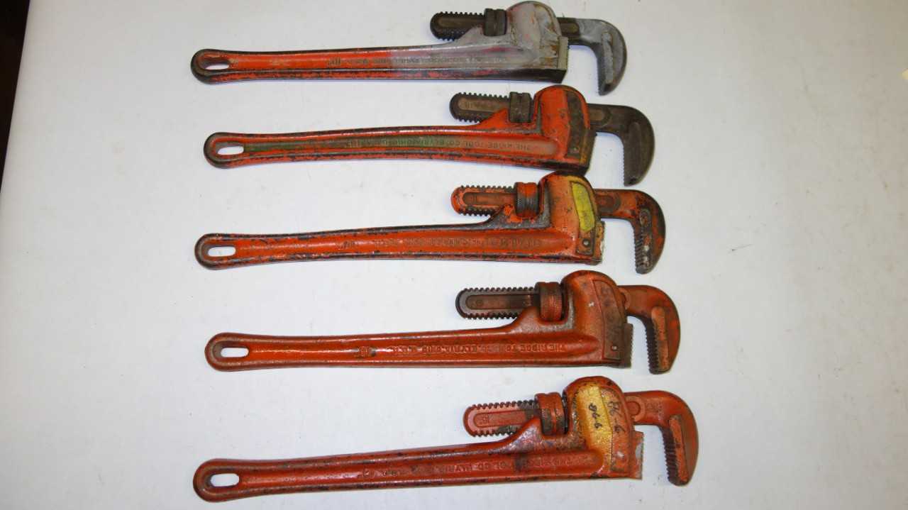 LOT OF 5 RIDGID 18 IN ADJUSTABLE PIPE WRENCHES - HAND TOOLS