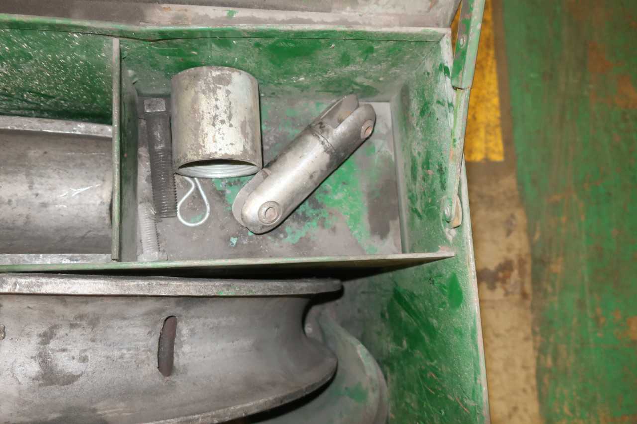 GREENLEE PIPE BENDER PARTS AND BOX - ELECTRIC POWER TOOLS