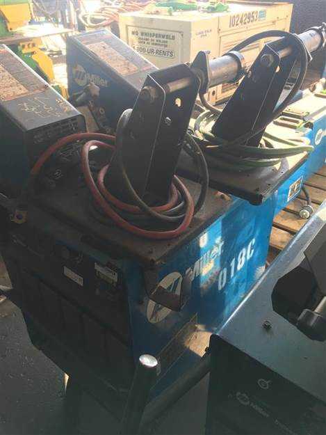 Miller 302 22A Welder - WELDING EQUIPMENT