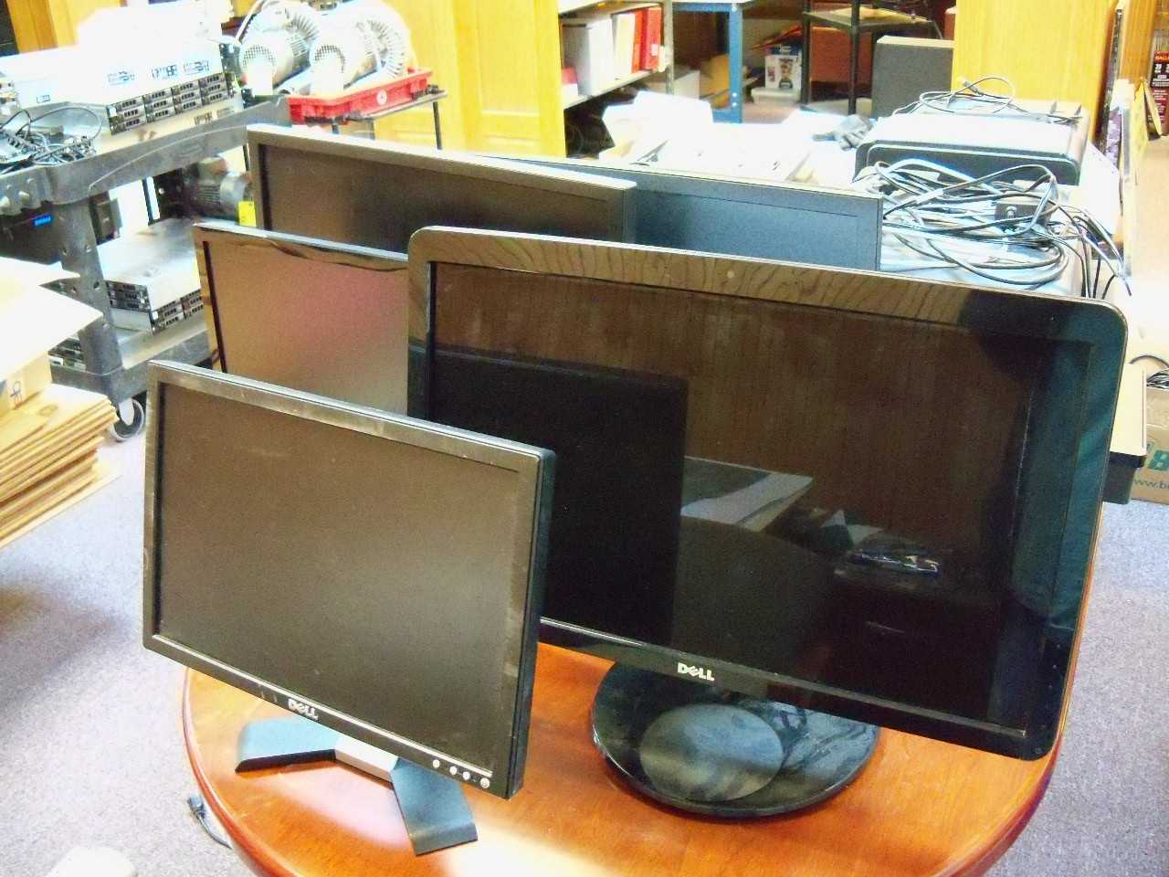 7 Computer Monitors - ELECTRICAL COMPONENTS