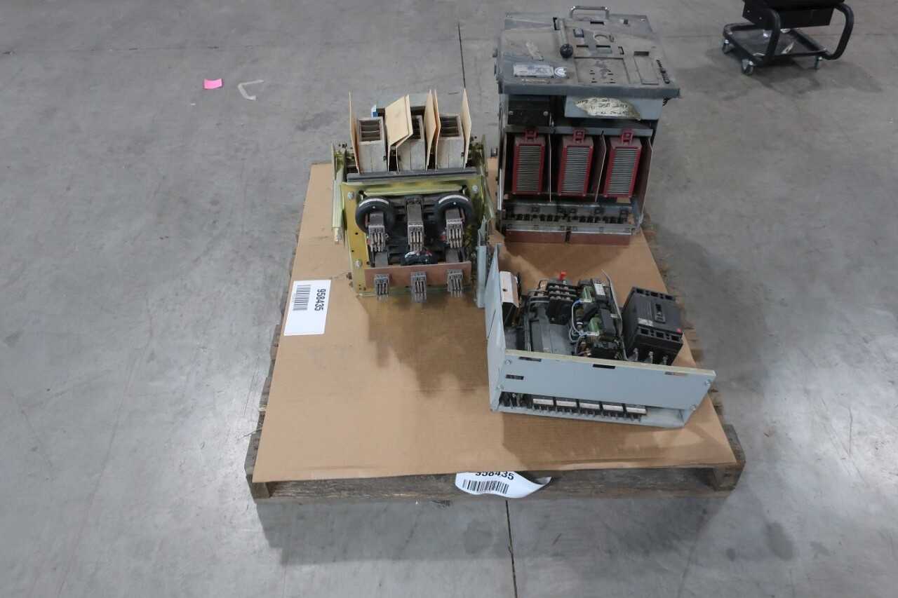 LOT 0F 3 ASSORTED CIRCUIT BREAKERS - CIRCUIT BREAKERS