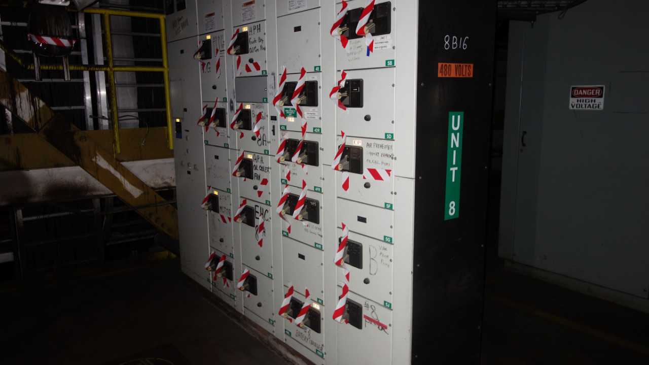 X4 VERTICAL SECTIONS OF WESTINGHOUSE MCC BUCKETS - MOTOR CONTROL CENTERS