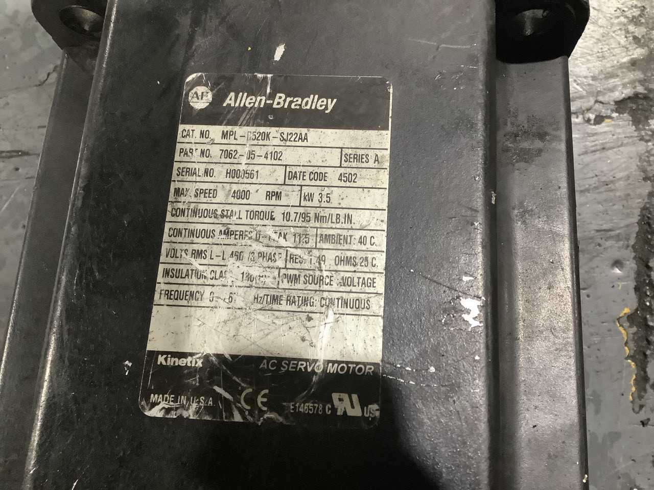 Lot of 1 Allen Bradley MPL-B520K-SJ22AA AC Servo Motor 3 phase - SERVO