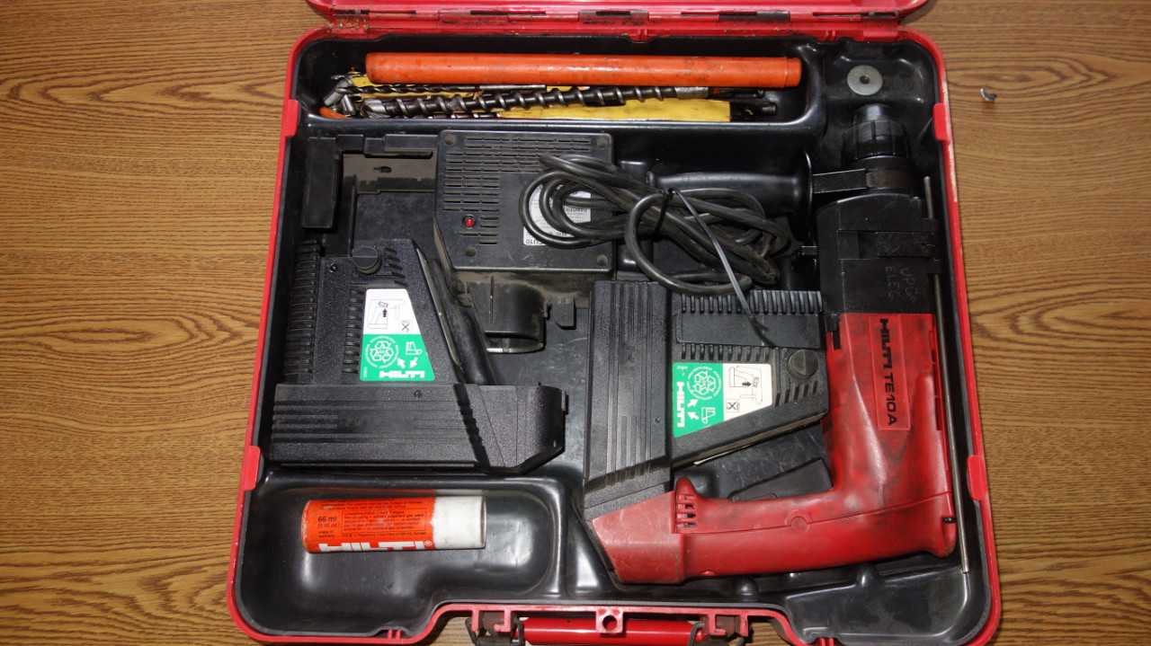 HILTI TE10A CORDLESS ROTARY HAMMER DRILL - ELECTRIC POWER TOOLS