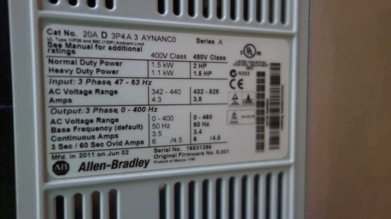 ALLEN BRADLEY POWERFLEX 70 2HP AC DRIVE - MOTOR DRIVES