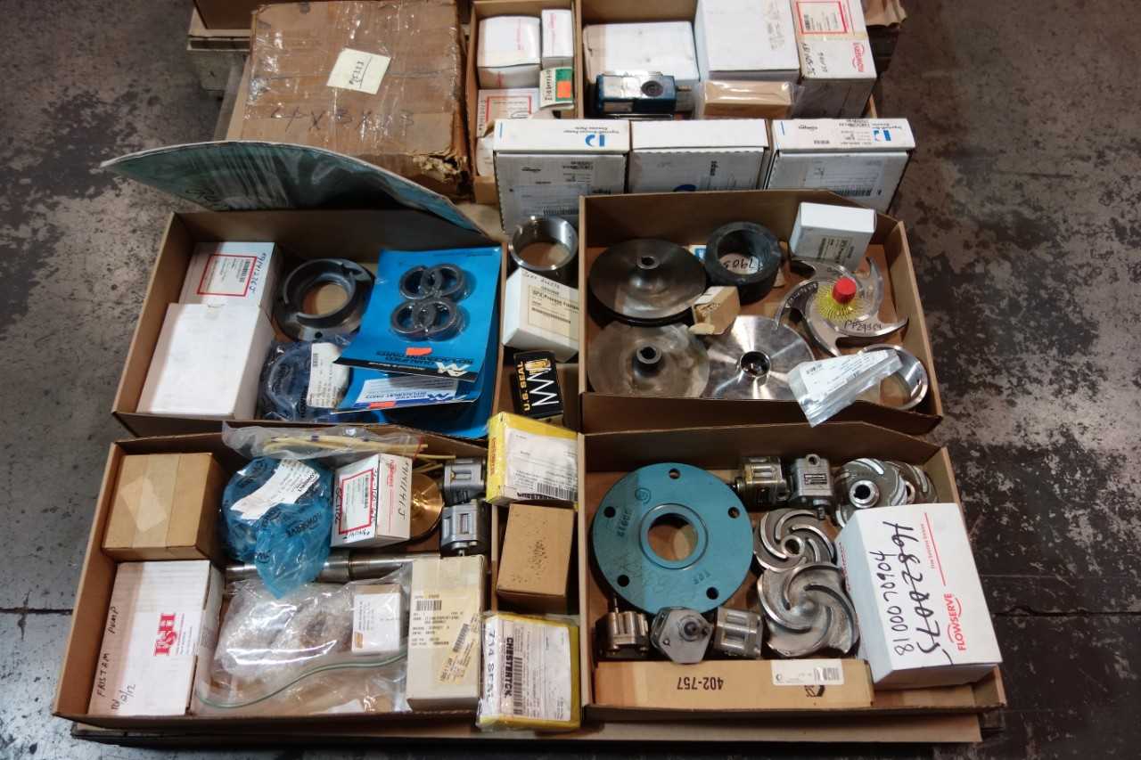 2 PALLETS OF ASSORTED PUMPS, PUMP PARTS & ACCESSORIES- JOHN CRANE, CHESTERTON - PUMPS