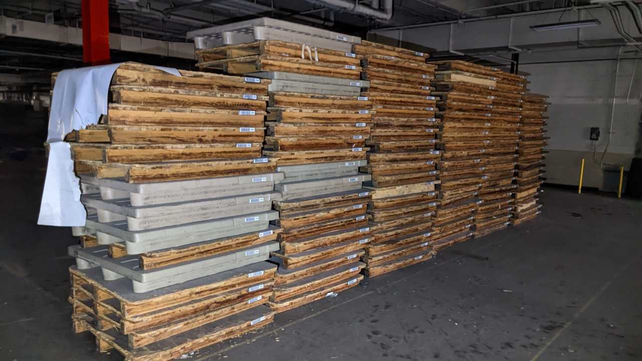 120 WOOD PALLETS - ELECTRIC POWER TOOLS