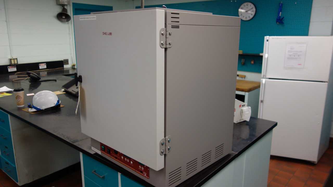 SHEL LAB CE3F CIRCULATING FORCED AIR OVEN - LAB & SCIENTIFIC
