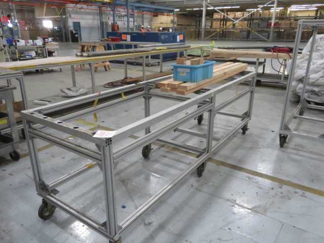 Aluminum Table on wheels - MISCELLANEOUS
