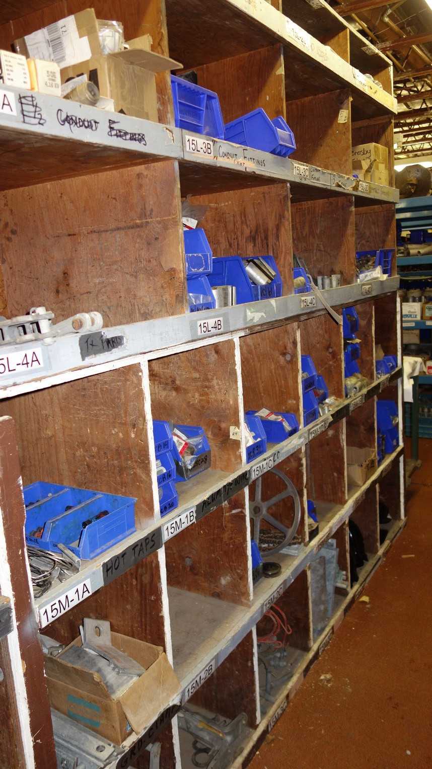 ASSORTED ELECTRICAL POWERLINE MATERIAL - ELECTRICAL COMPONENTS