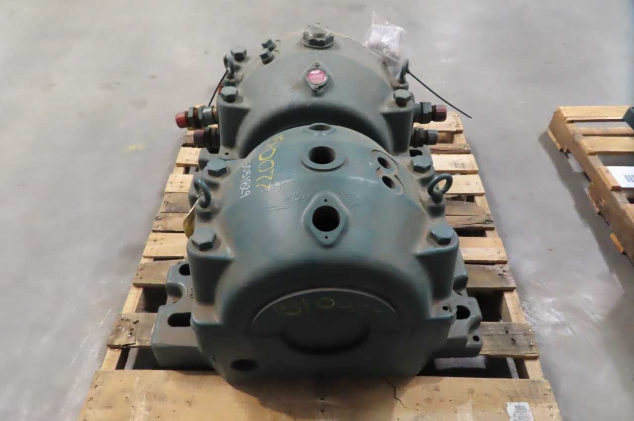 2 PALLETS OF ASSORTED DODGE BALDOR SLEEVOIL PILLOW BLOCK BEARING HOUSINGS AND LINERS, 2X 132411 6IN HOUSINGS, 1X RT-S 6IN HOUSING,1X AV06150800 LINER - BEARINGS