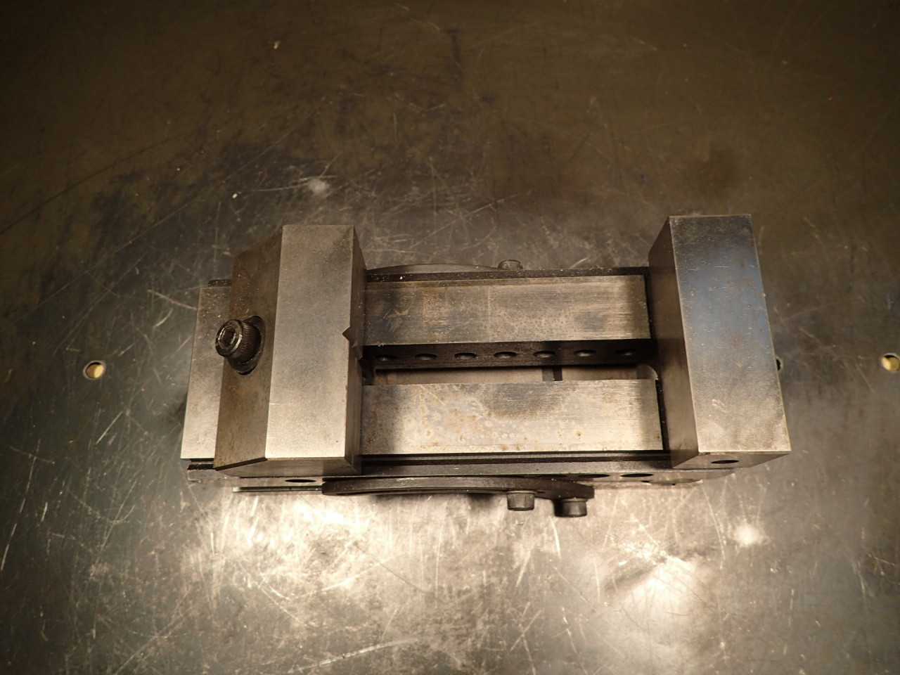 Interstate Precision Toolmakers Sine Vise: 3" Wide, Jaws Open 4" - MILLING MACHINE PARTS