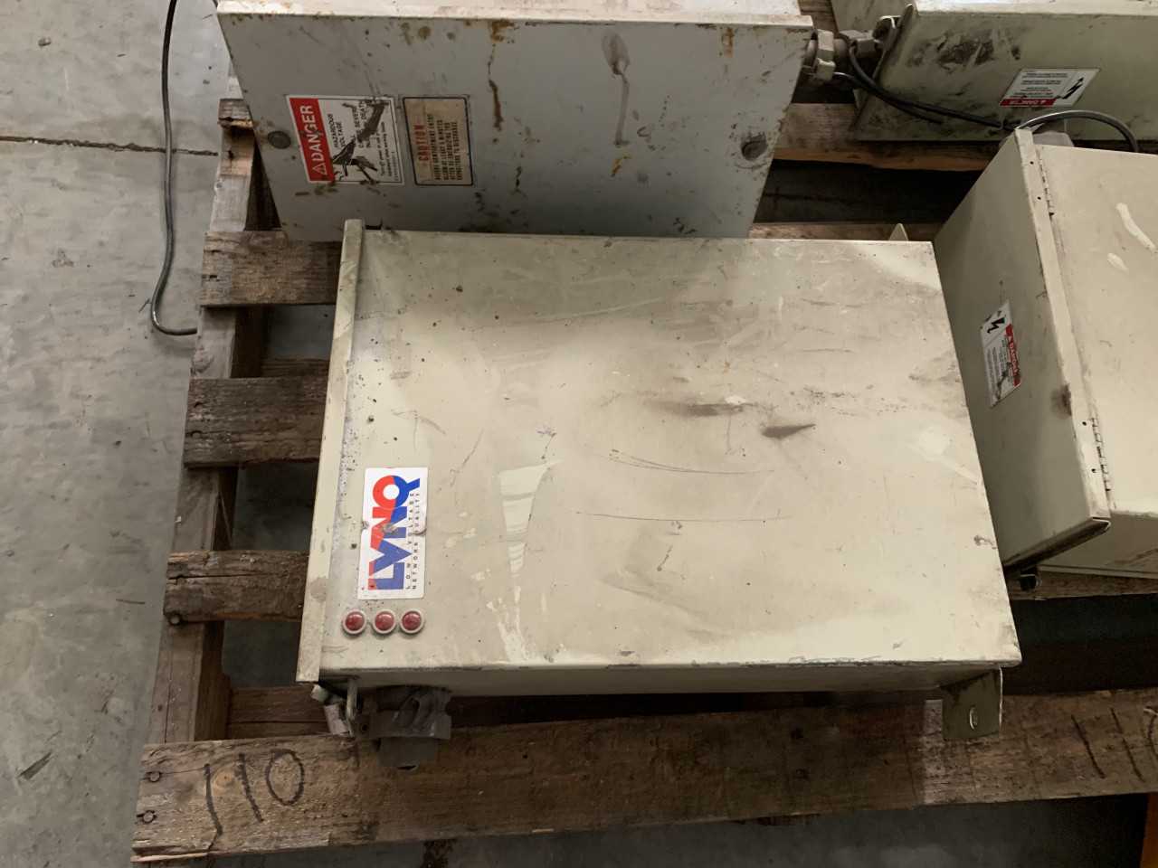 PALLET OF LVNQ CAPACITORS - CAPACITORS