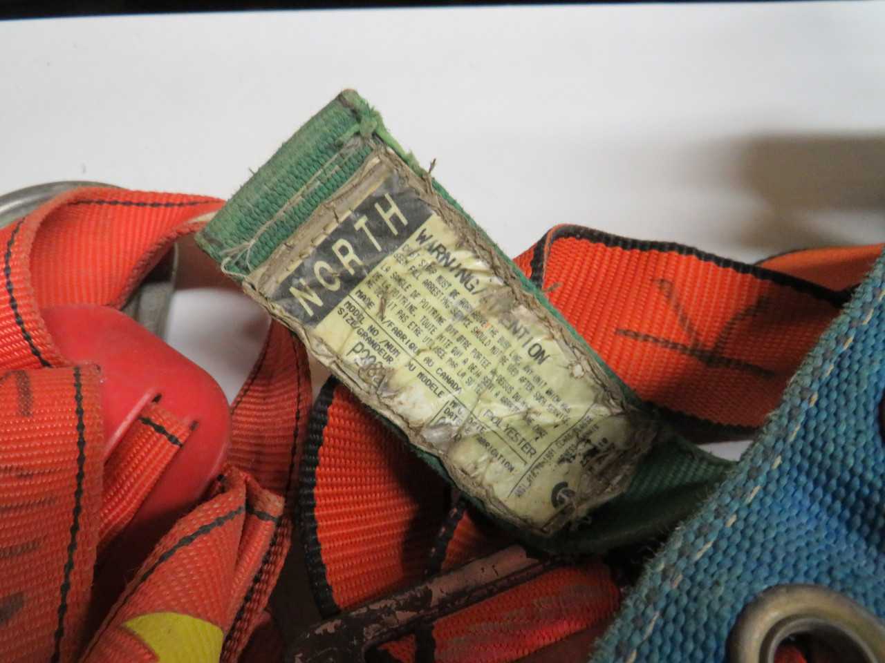 LOT OF HARNESSES - SAFETY SWITCH