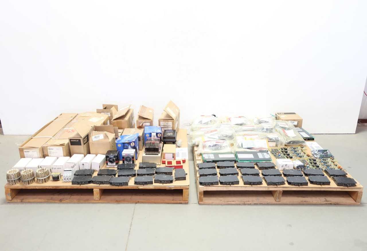 2 PALLETS OF CIRCUIT BREAKERS, CONNECTORS, PCBS, ASSORTED ELECTRICAL - ELECTRICAL COMPONENTS