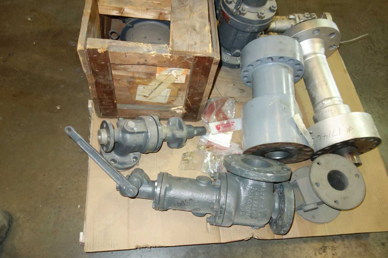 1 PALLET OF ASSORTED RELIEF VALVES AND ACCESSORIES - RELIEF VALVE