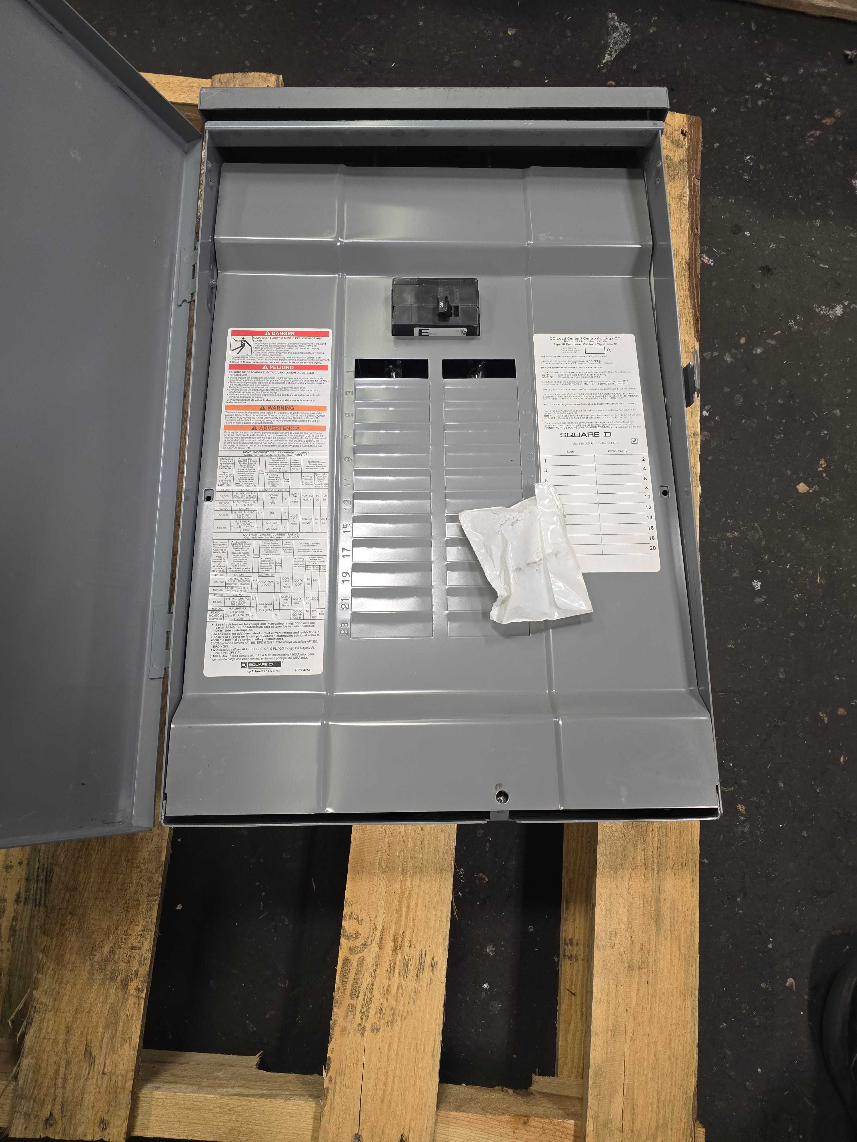 SQUARE D 100 AMP MAIN BREAKER OUTDOOR LOAD CENTER - ELECTRICAL COMPONENTS