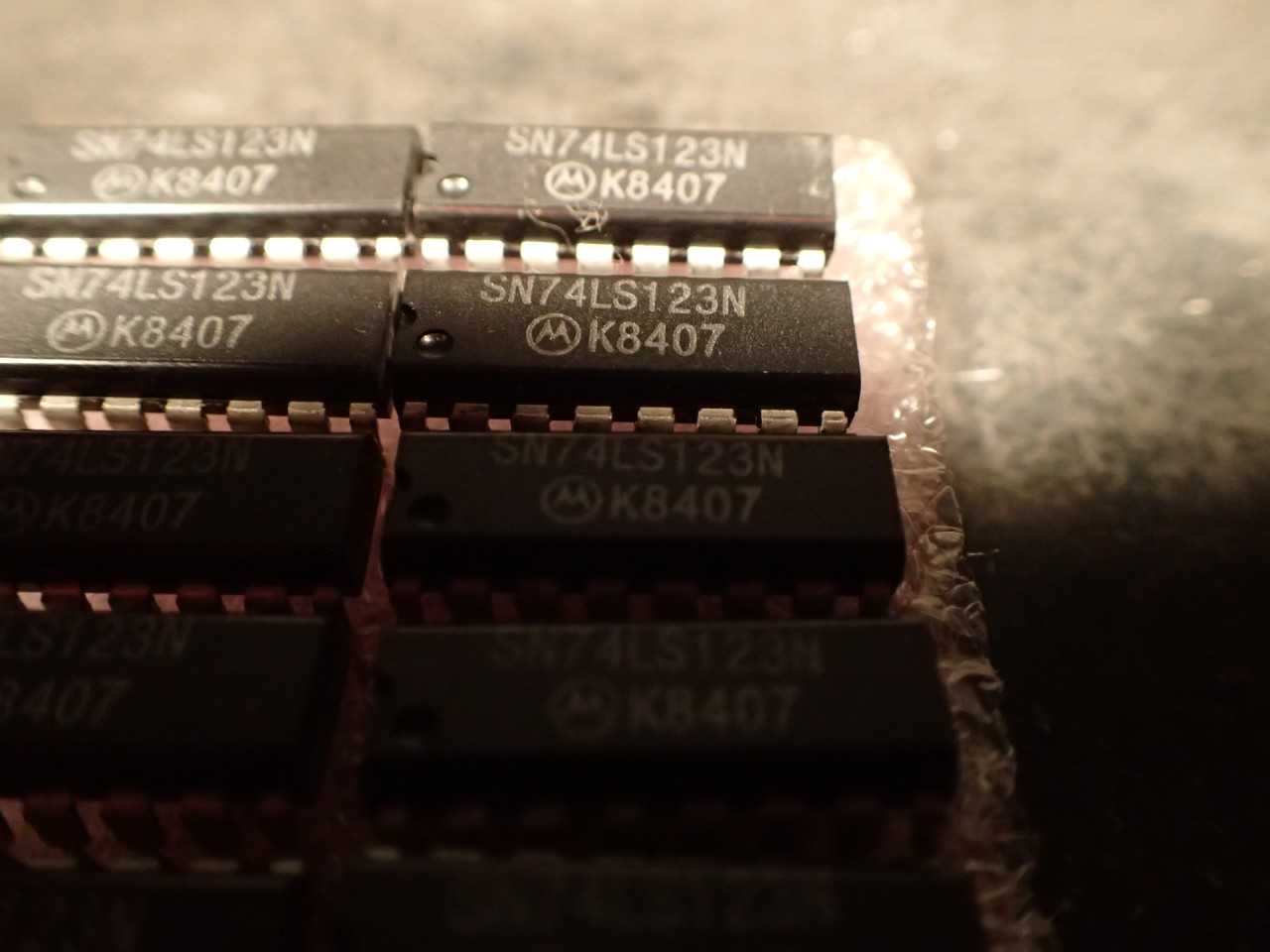10-Pack Motorola 74LS123N SN74LS123N K8407 Monostable Multivibrators: USA SELLER - MACHINING ACCESSORIES & TOOLING