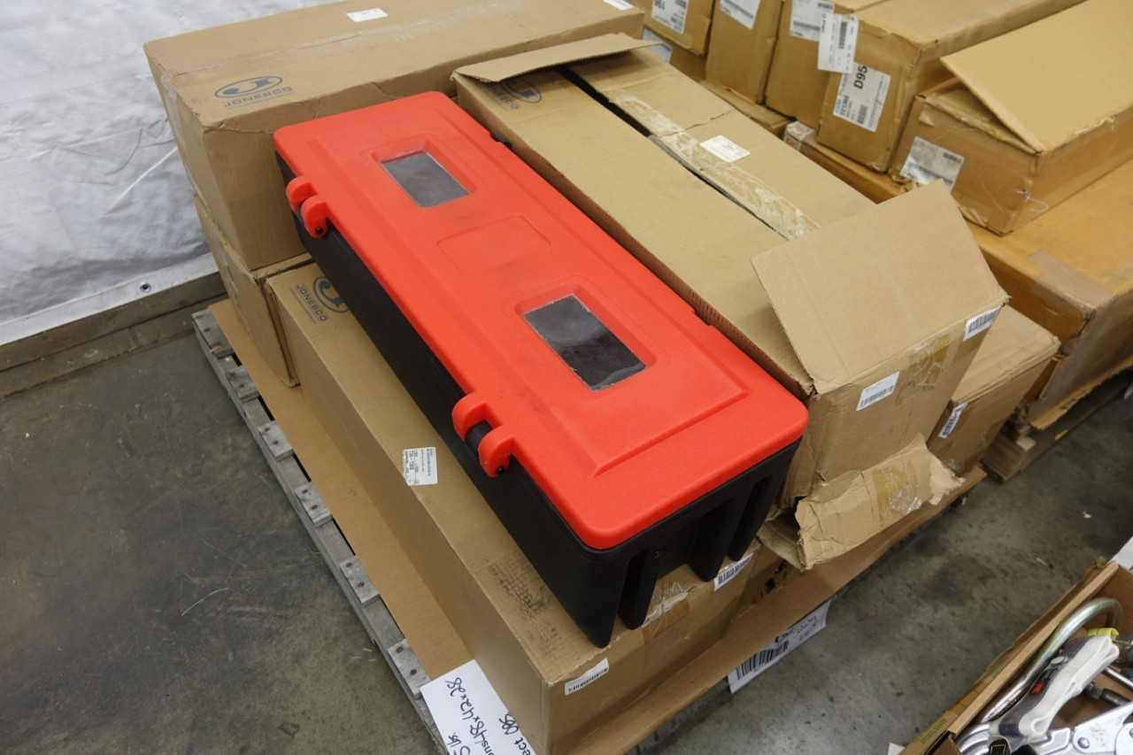 4 PALLETS OF ASSORTED SAFETY EQUIPMENT. - SAFETY EQUIPMENT