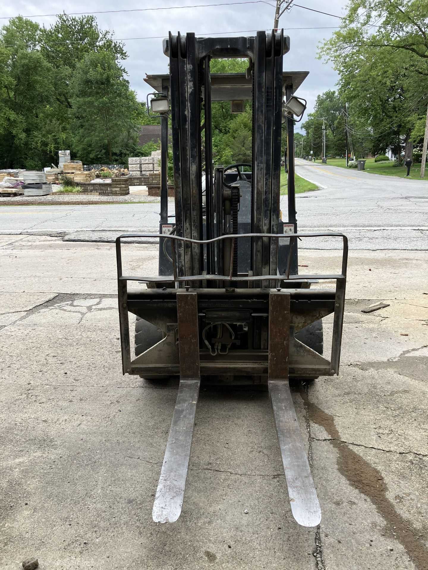 2001 YALE LP COUNTERBALANCE FORKLIFT - SIT-DOWN FORKLIFTS