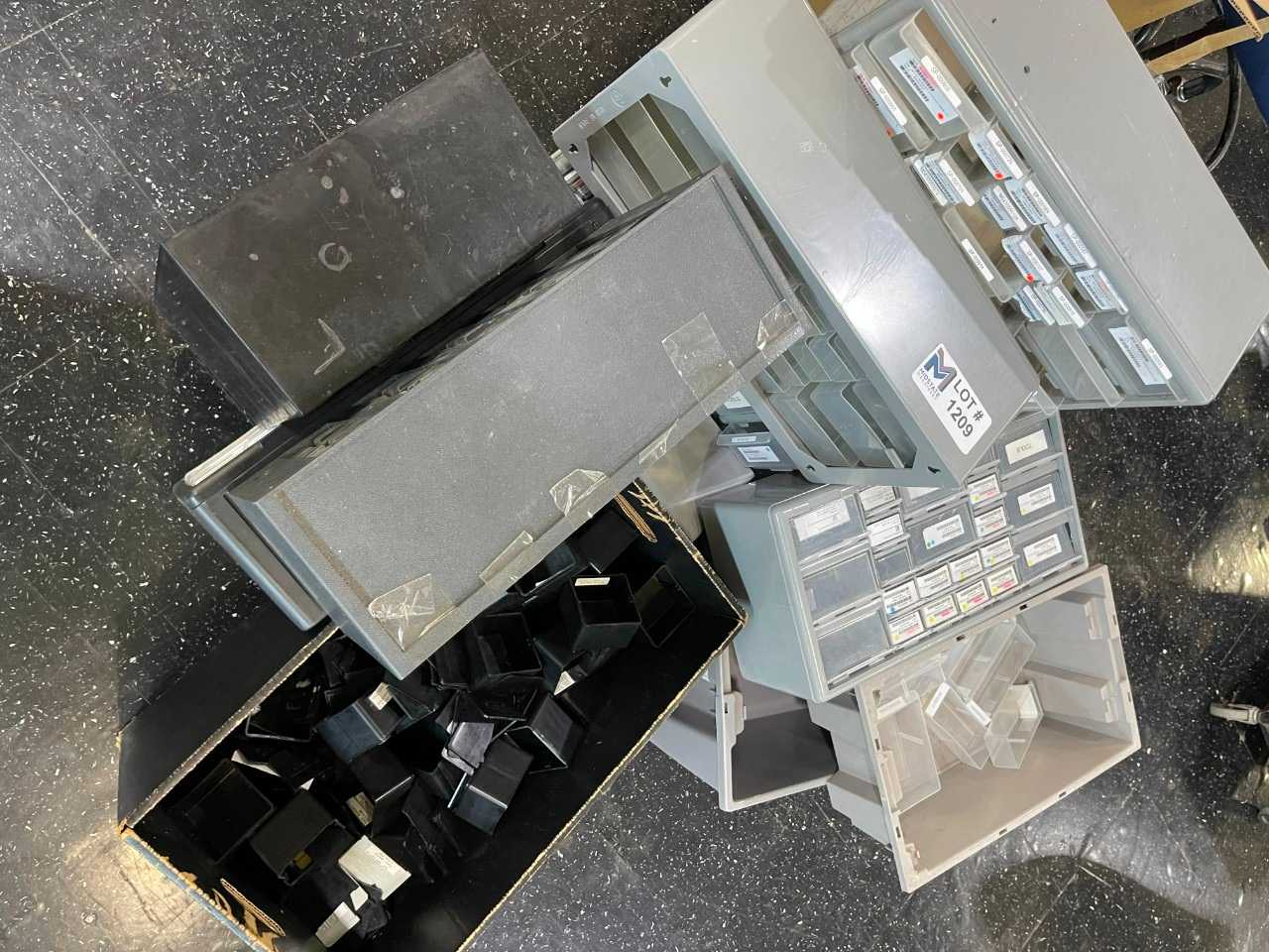 Storage containers - MISCELLANEOUS
