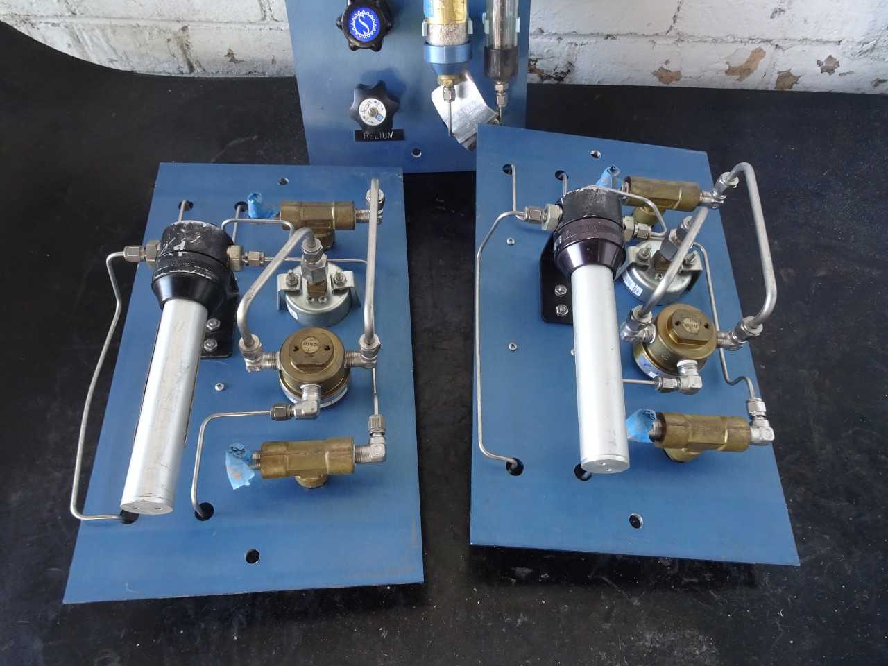 SCOTT Stainless Gas control panels W/ regulators and dryers - AUTOMATION & CONTROLS