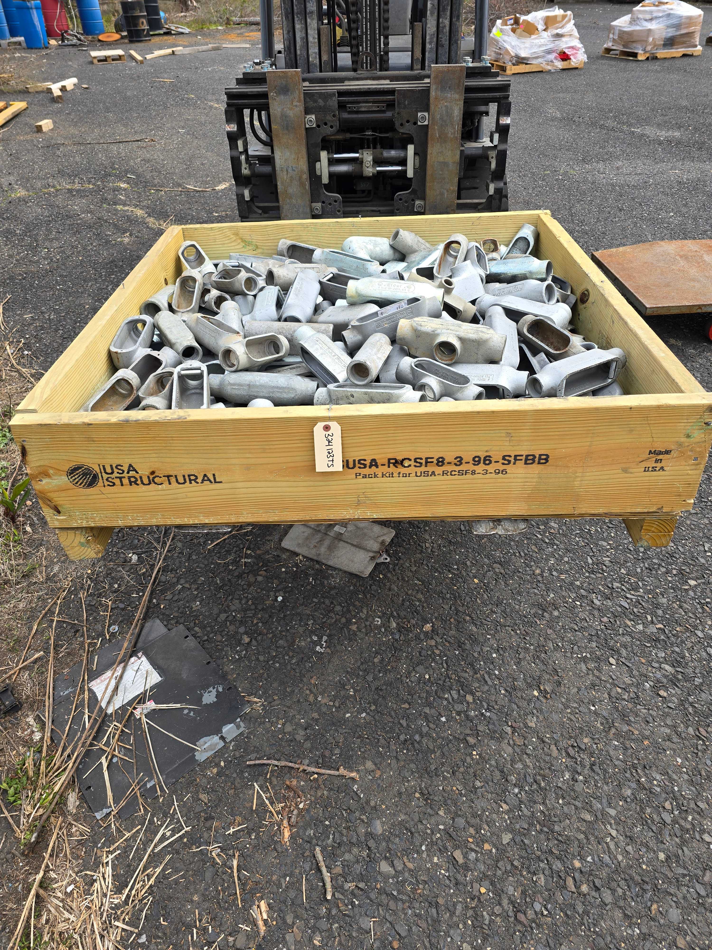 CRATE OF ASSORTED CONDUIT BODIES - CONDUIT