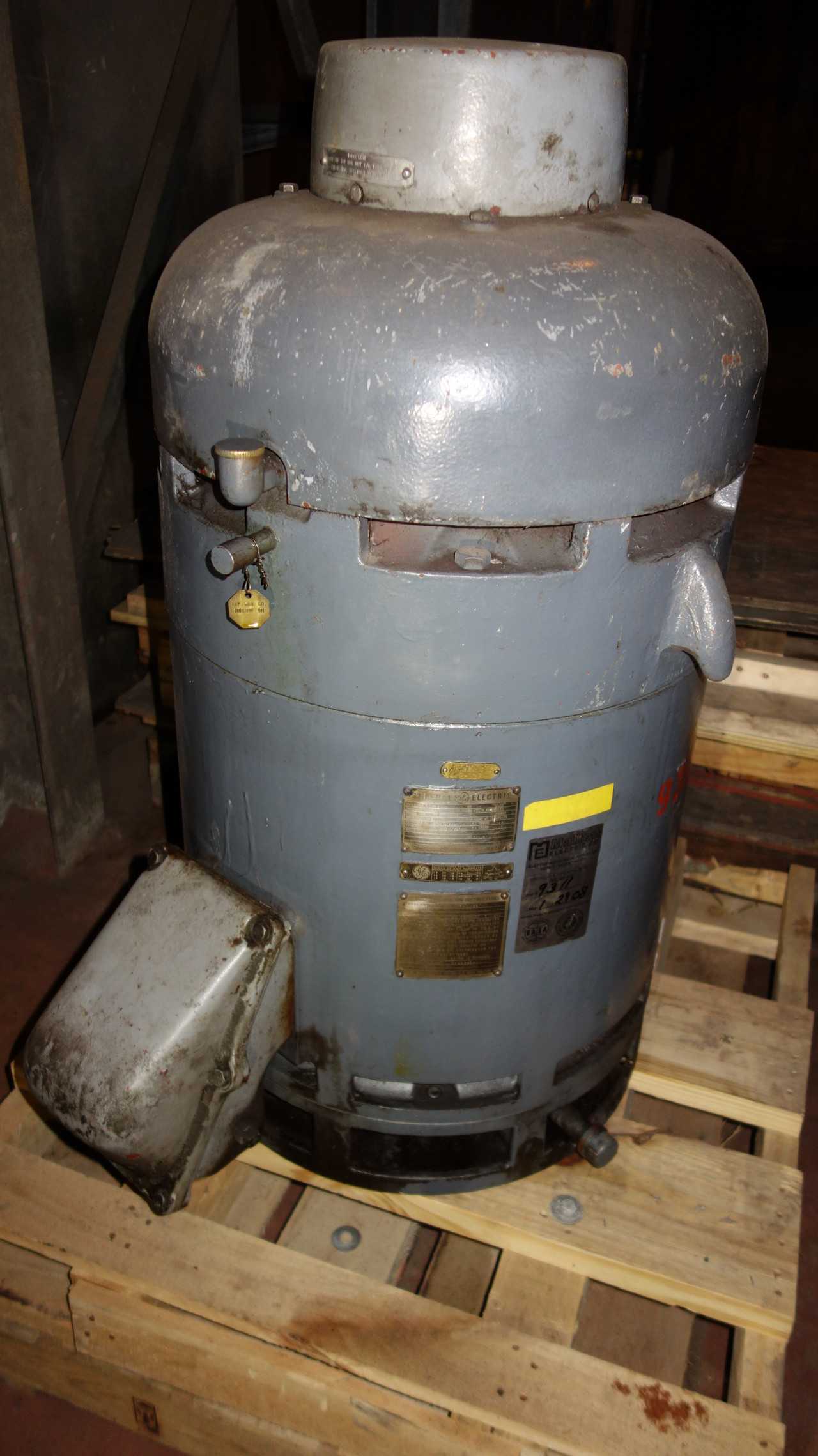 LOT OF 2 MOTORS, ALLIS CHALMERS 200HP 2300V, GE 75HP - ELECTRIC MOTORS