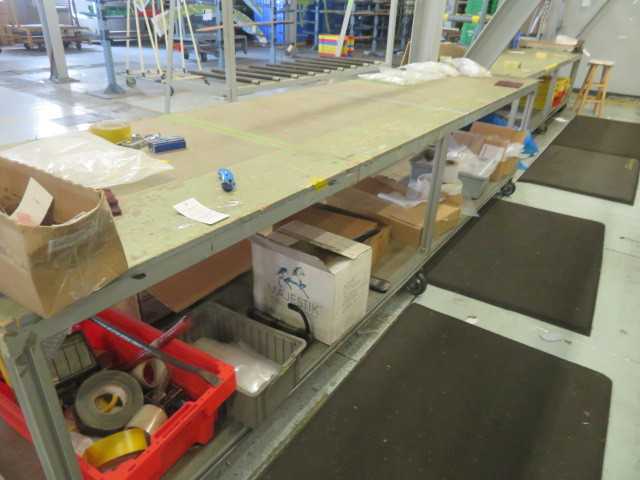 Aluminum Table on wheels - MISCELLANEOUS