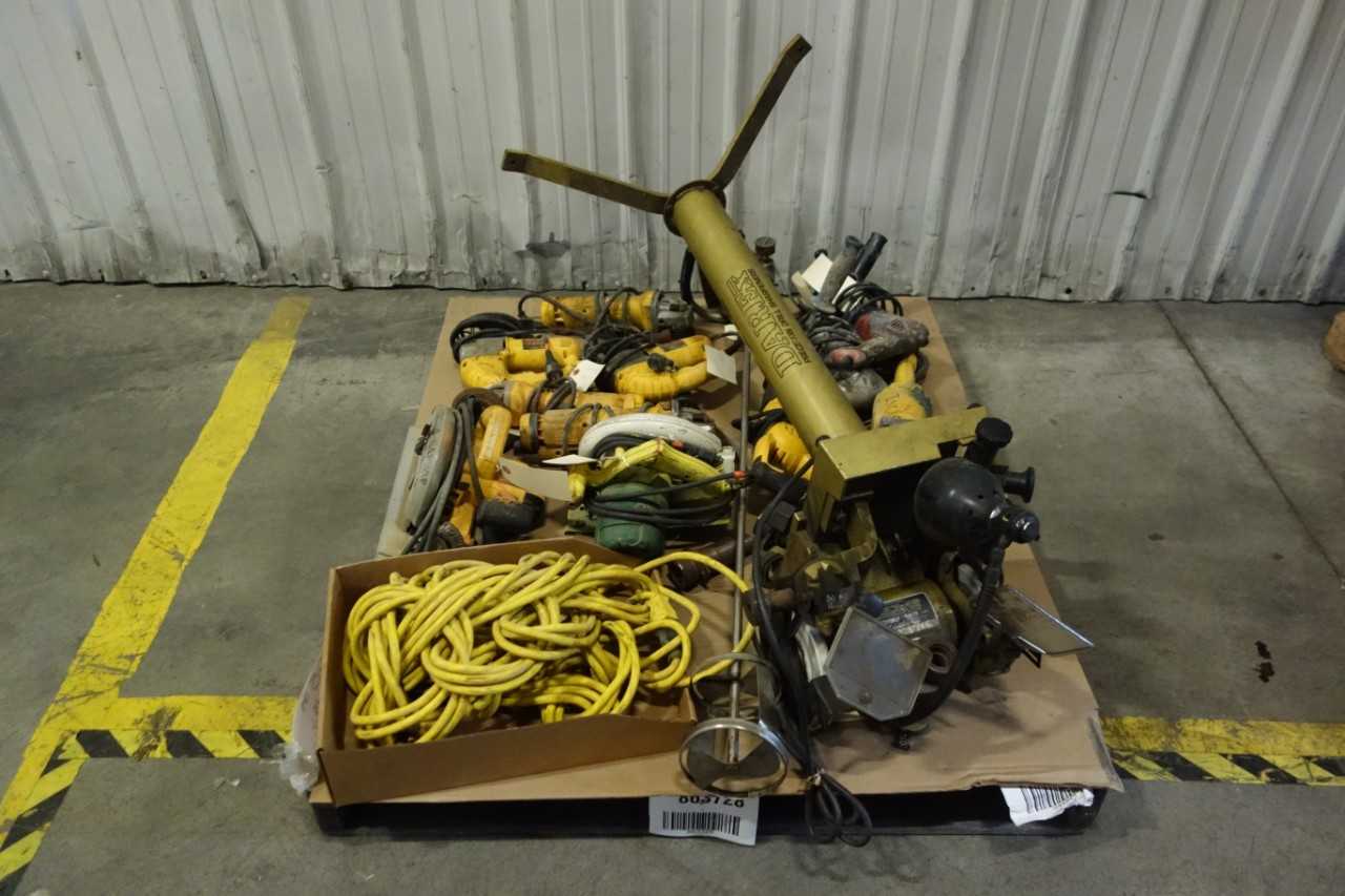 PALLET OF ELECTRIC HAND TOOLS - ELECTRIC POWER TOOLS