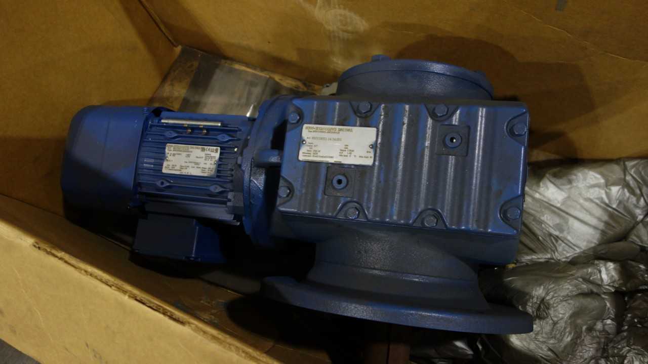 LOT OF 2 SEW EURODRIVE 230/460V-AC GEAR MOTORS, 2HP & 3HP, SF87DR90L4BE2HR/LN, KF9/R5/DRE100L4BE5HR - ELECTRIC MOTORS