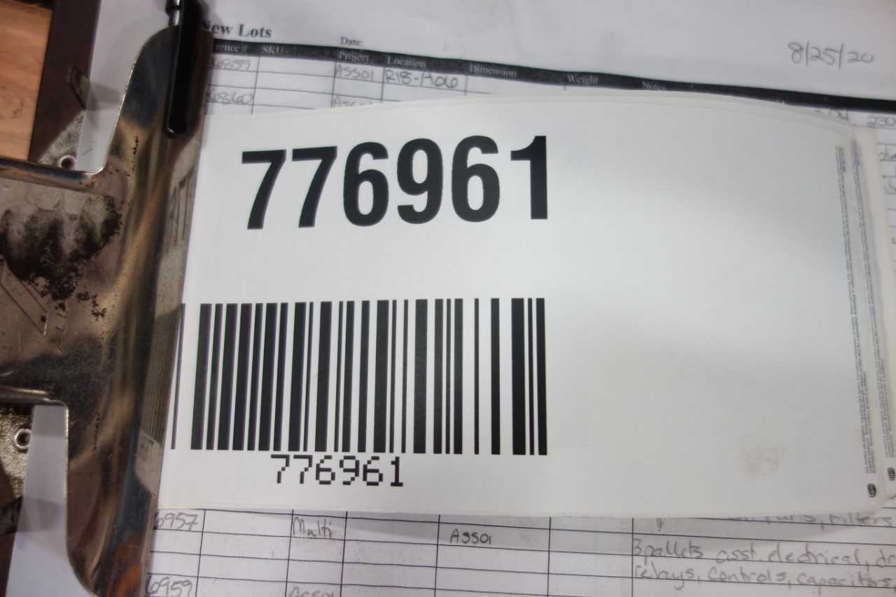 1 PALLET OF SHOP SUPPLIES - LIGHTING