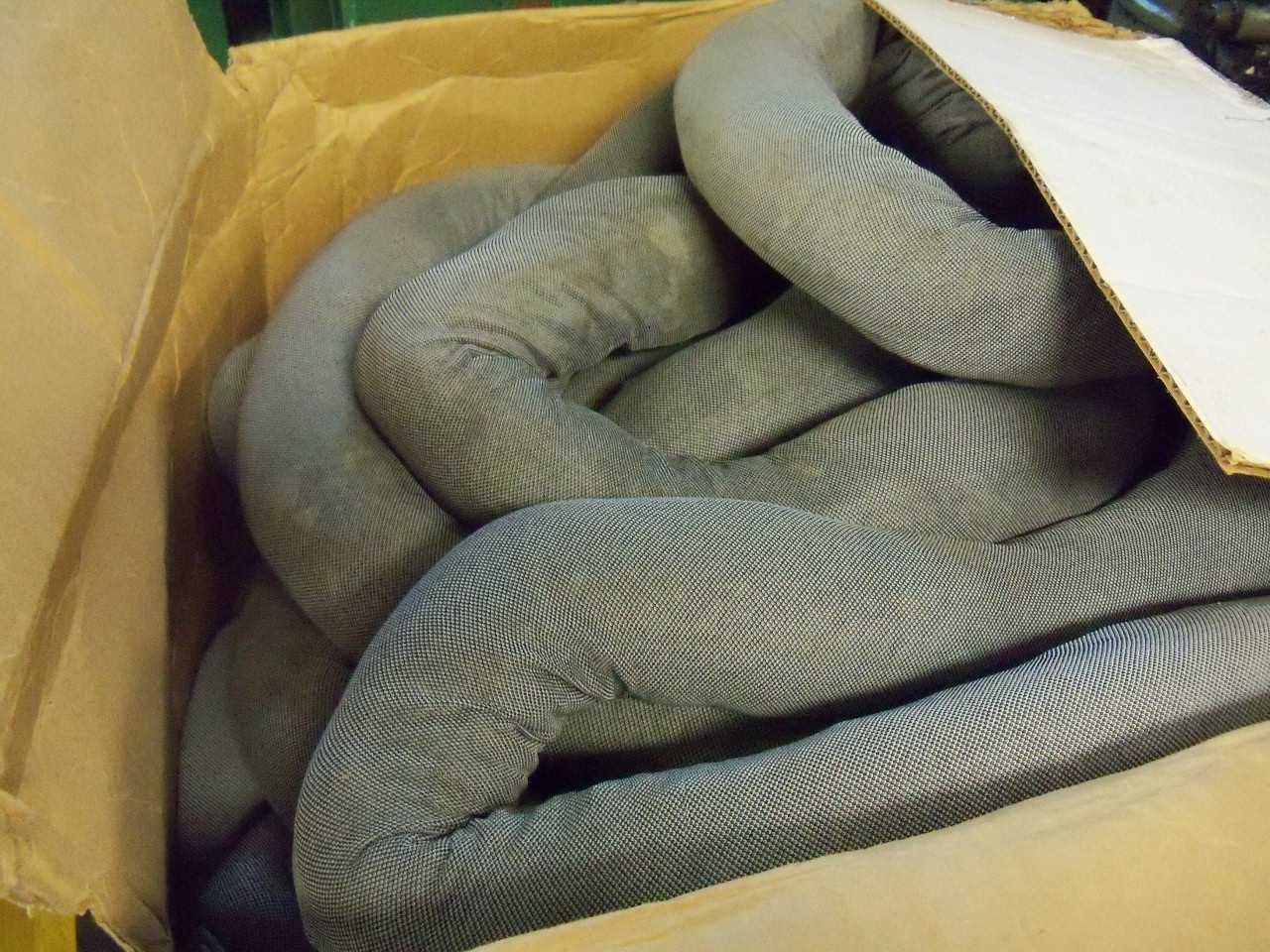 Polypropylene Sock Spill control containment - MATERIAL HANDLING