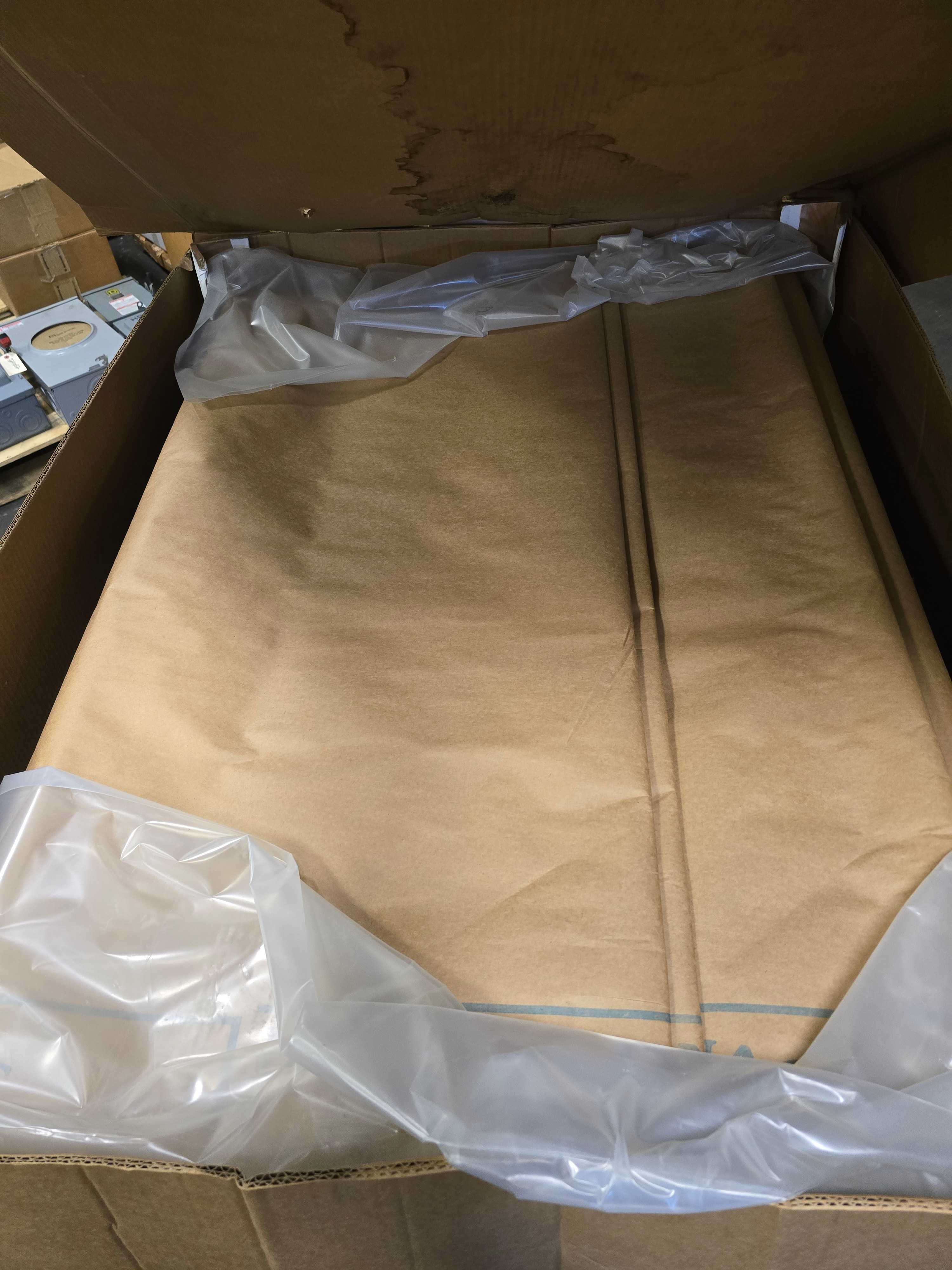 LOT OF 48" X 48" 2 PLY DUNNAGE BAGS - INDUSTRIAL PARTS