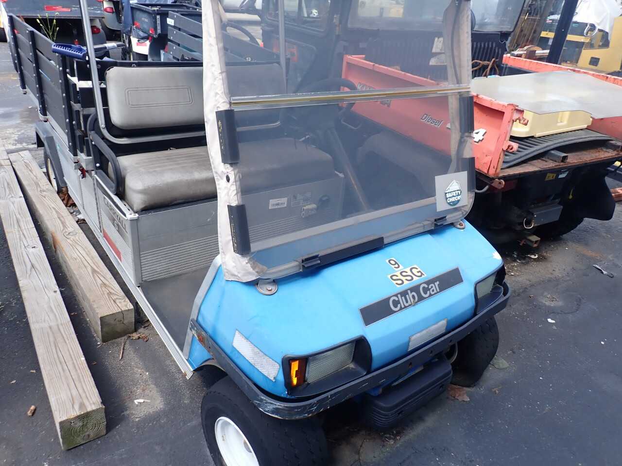 2009 Club Car Carryall 6 (2536202) Ridley Park - BUSES