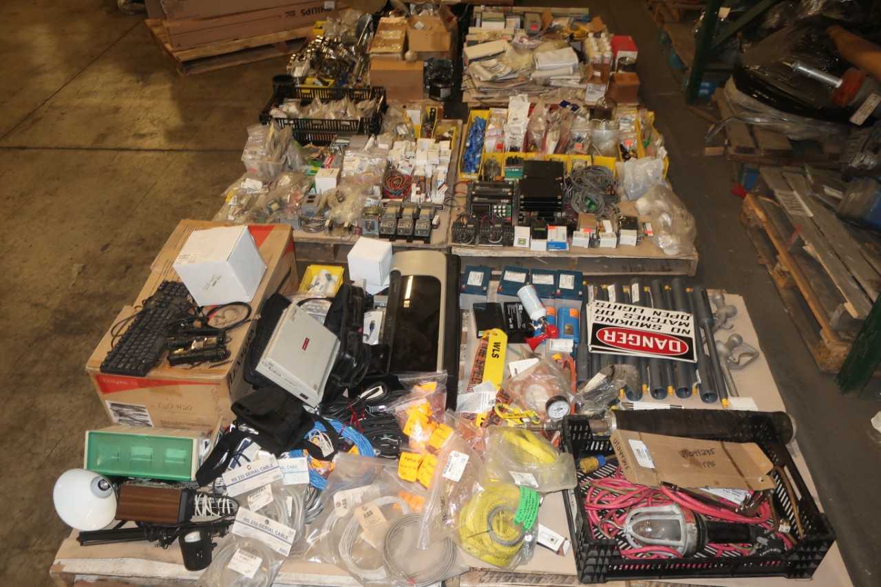 6 PALLETS OF ASSORTED ELECTRICAL EQUIPMENT - ELECTRICAL COMPONENTS