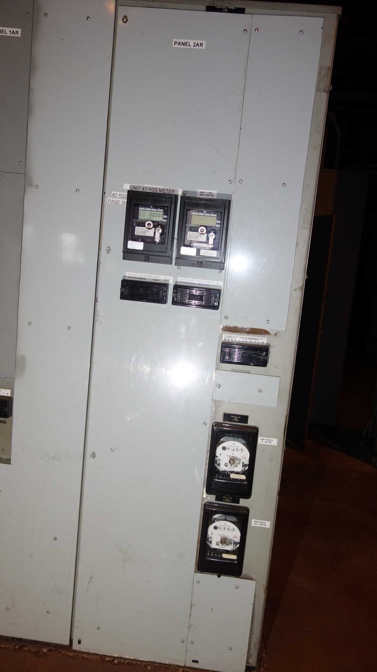6X PANELS OF ASSORTED RELAYS, GE (COMPONENTS ONLY) - ELECTRICAL COMPONENTS