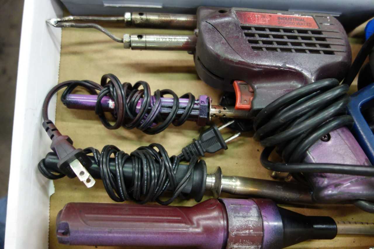 LOT OF ASSORTED SOLDERING GUNS - ELECTRIC POWER TOOLS