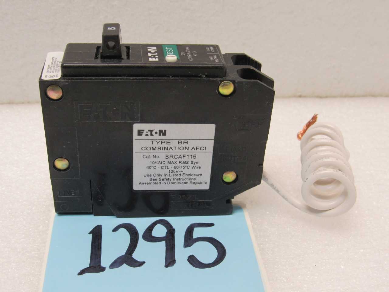 LOT OF EATON RESIDENTAL BREAKERS - MISCELLANEOUS
