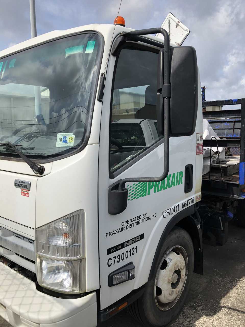 2012 Isuzu NRR Truck - HYDRO EXCAVATOR TRUCKS