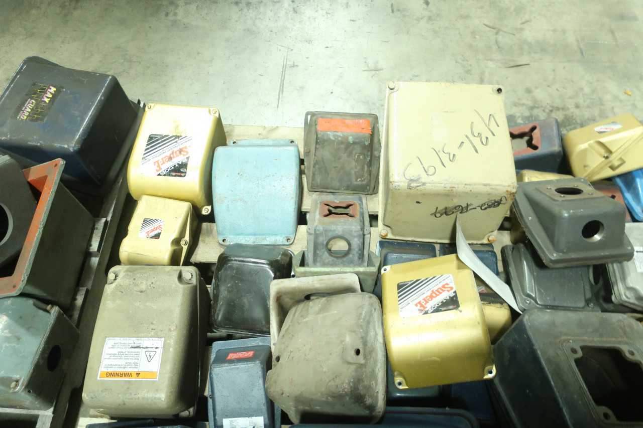 2 PALLETS OF ASSORTED ELECTRIC MOTOR PARTS ELECTRICAL BOXES SIEMENS BALDOR - MISCELLANEOUS