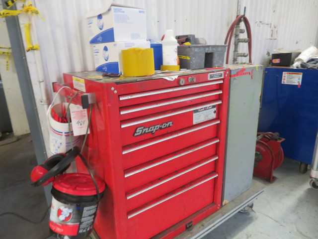 7 Drawer Tool Box Snap On - MISCELLANEOUS