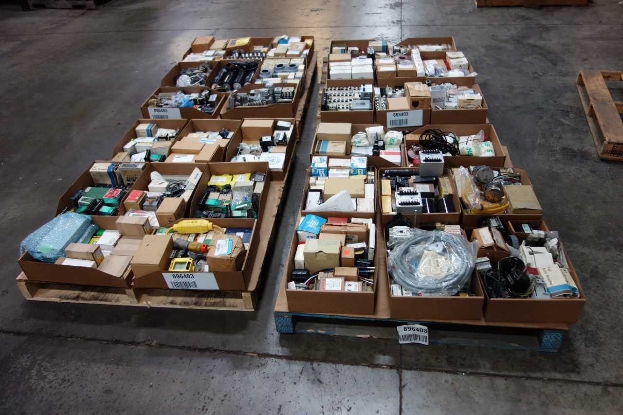 4 PALLETS OF ASSORTED ELECTRICAL CONTROLS - ELECTRICAL COMPONENTS