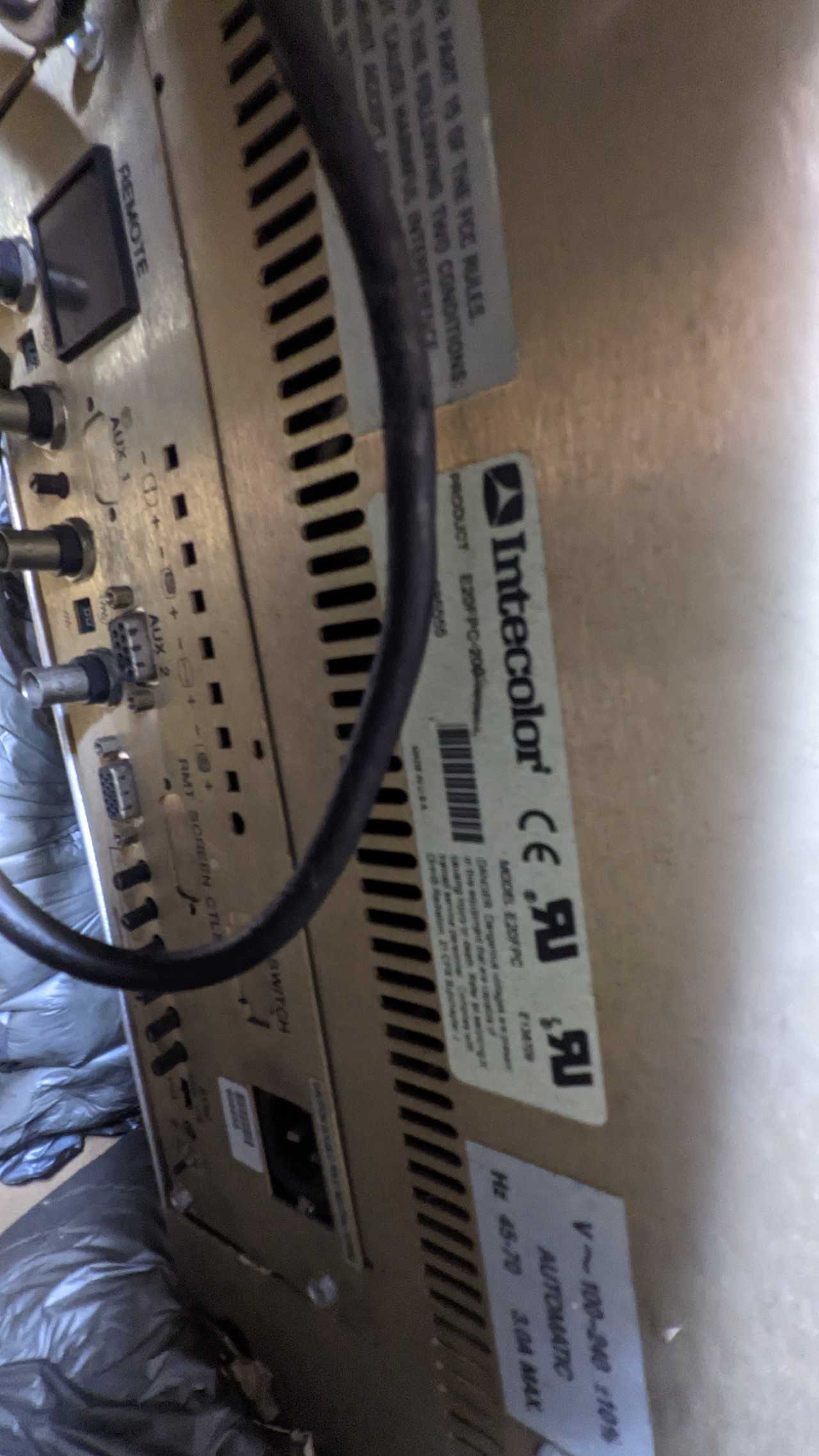 Lot of 2 pallets of GE Parts and Intecolor E2oFPC 208 - LIGHTING