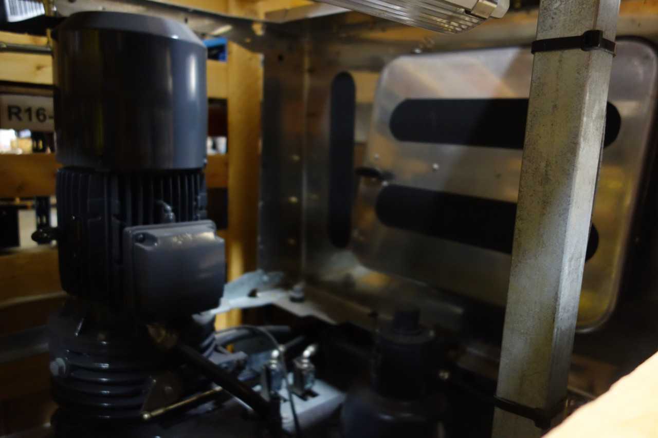 ALIMAK CAGE DOOR ELEVATOR LANDING STAIRCASE WITH PLATFORM INCLUDED - TOOL STORAGE